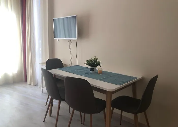 Апартаменты Alex *